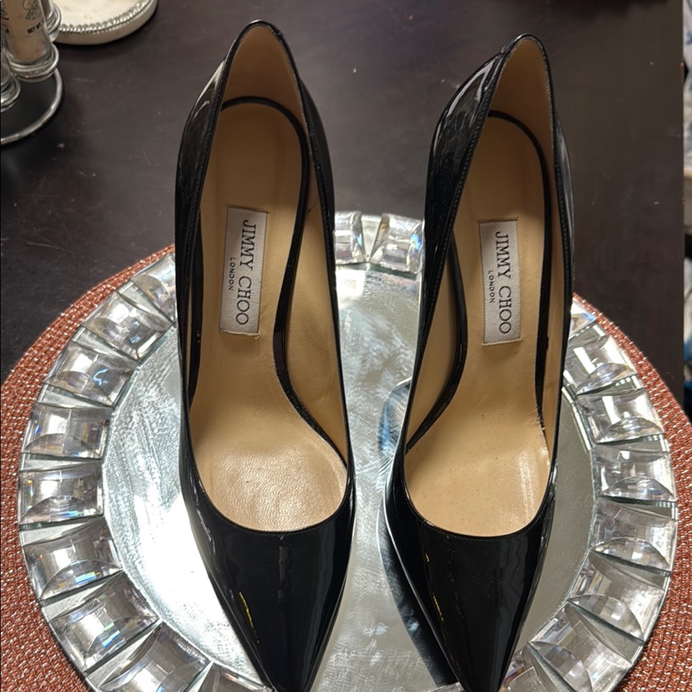 Jimmy Choo Black Heels Sleek Design BLACK FRIDAY DEAL